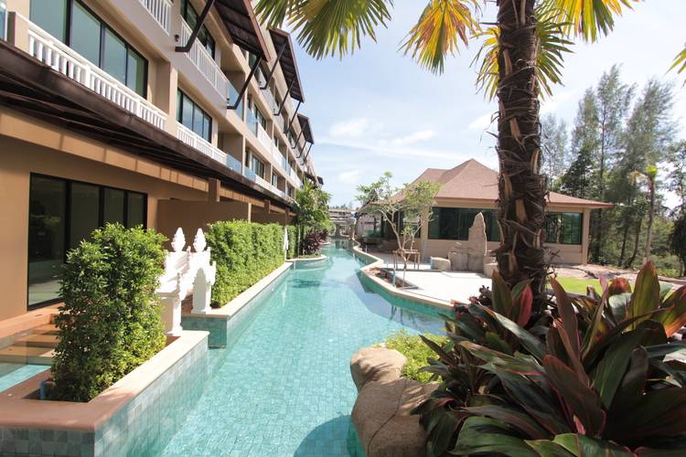 Maikhao Palm Beach Resort