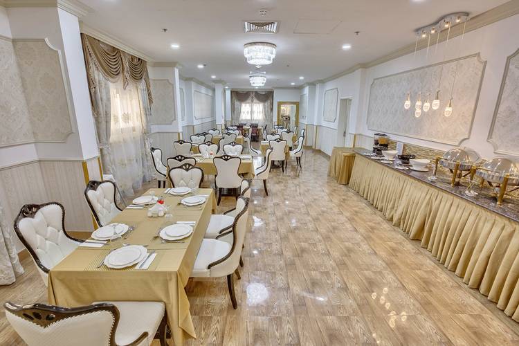 Royal Hotel