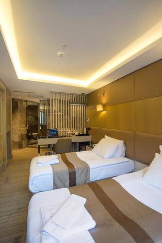 Gk Regency Suites