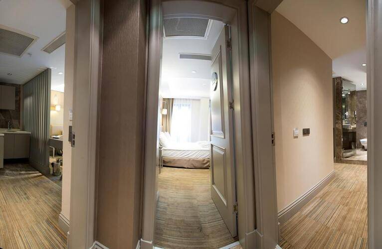 Gk Regency Suites