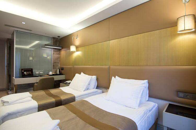 Gk Regency Suites
