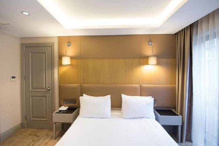 Gk Regency Suites