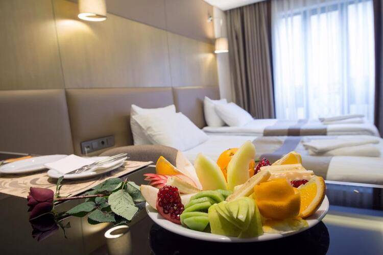 Gk Regency Suites