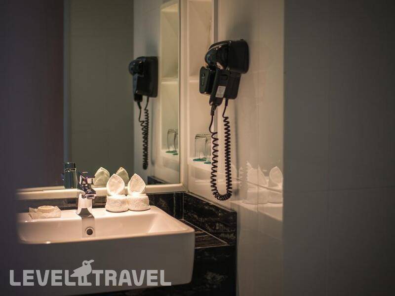 Фотография Clover Hotel Patong ( Ex. Surf Hotel Patong )