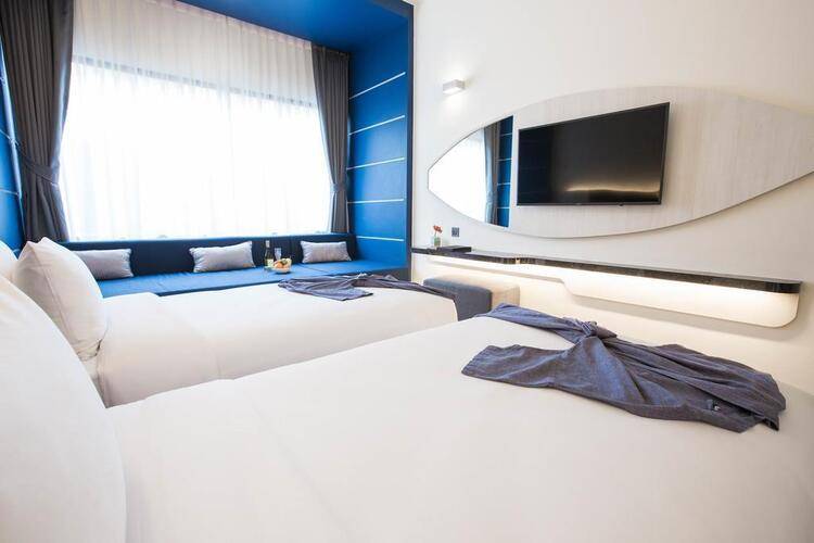 Clover Hotel Patong ( Ex. Surf Hotel Patong )