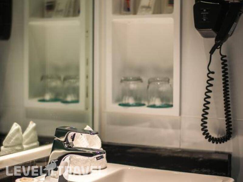 Фотография Clover Hotel Patong ( Ex. Surf Hotel Patong )