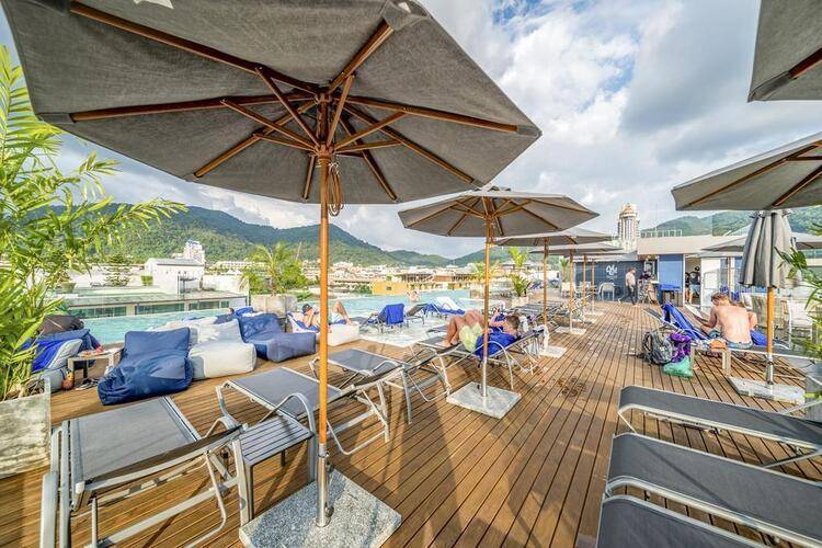 Clover Hotel Patong ( Ex. Surf Hotel Patong )