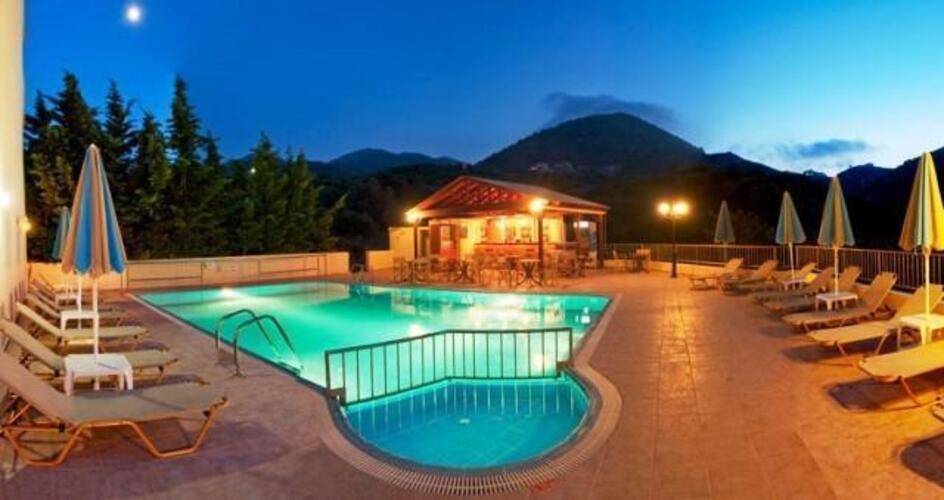 Elpis Studios & Apartments