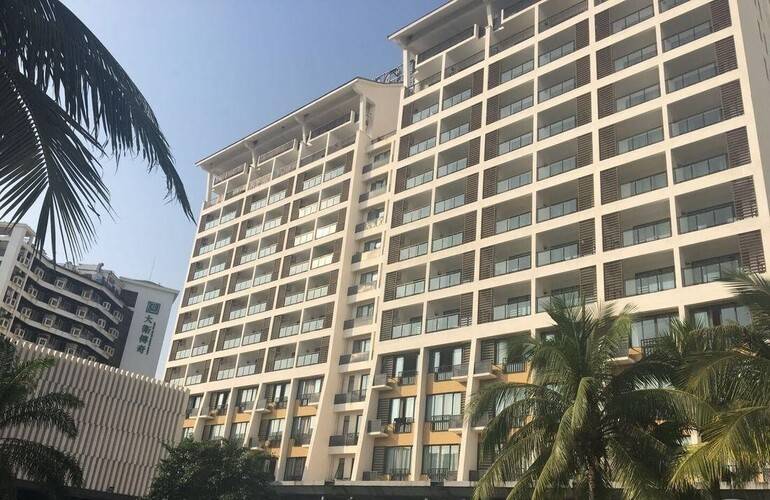 Ramada Plaza Sanya Bay (Ex.Sanya Lihe Hotel)