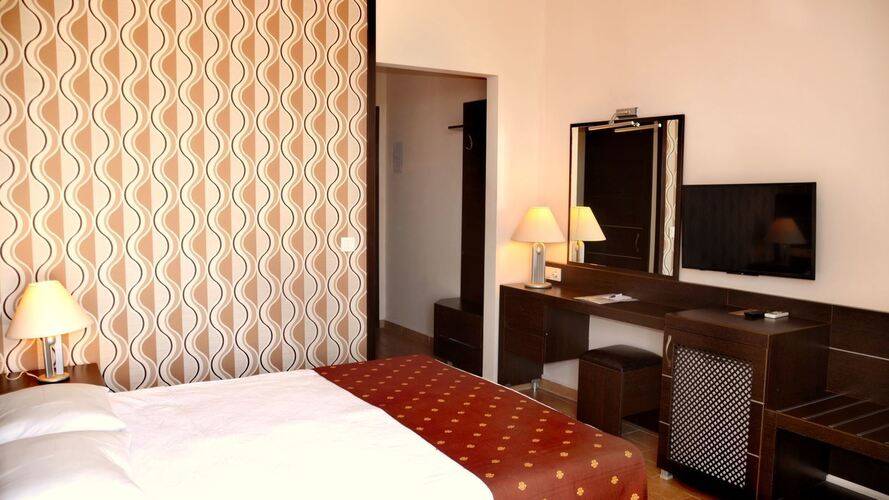 Boulevard Hotel