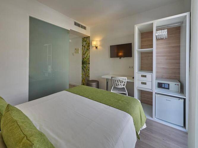 Bq Amfora Beach (Adults Only 18+)