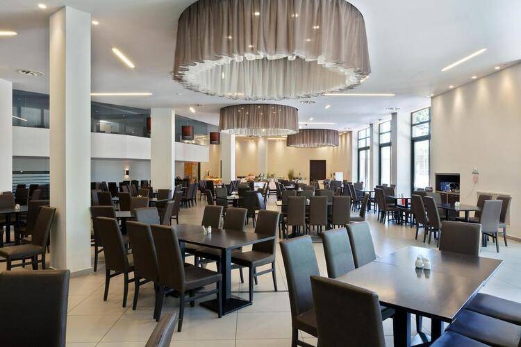 Long Beach Resort & Hotel