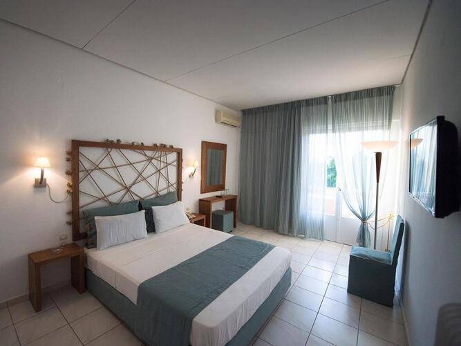 Long Beach Resort & Hotel