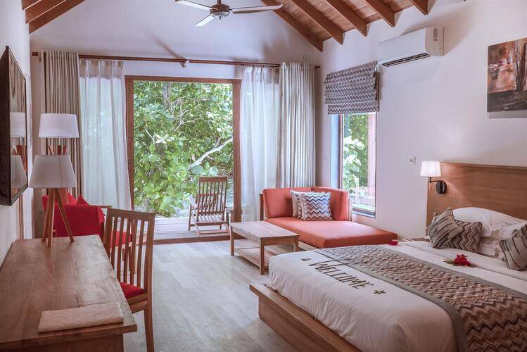 Reethi Faru Resort