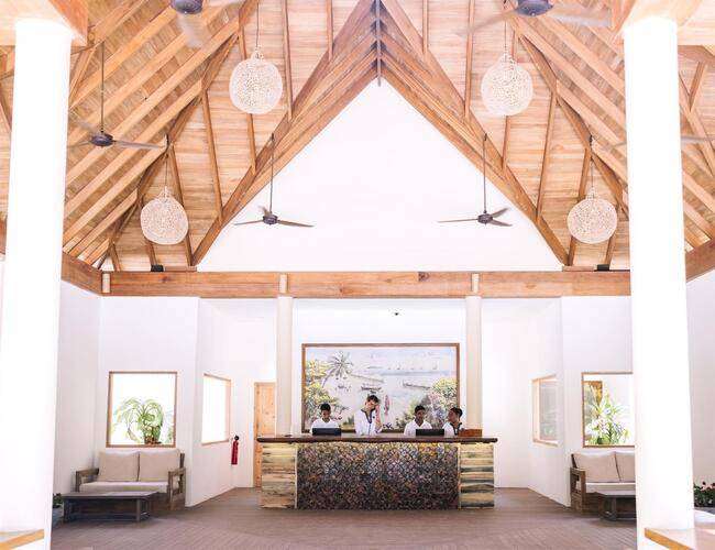 Reethi Faru Resort