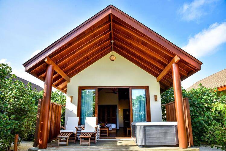 Reethi Faru Resort