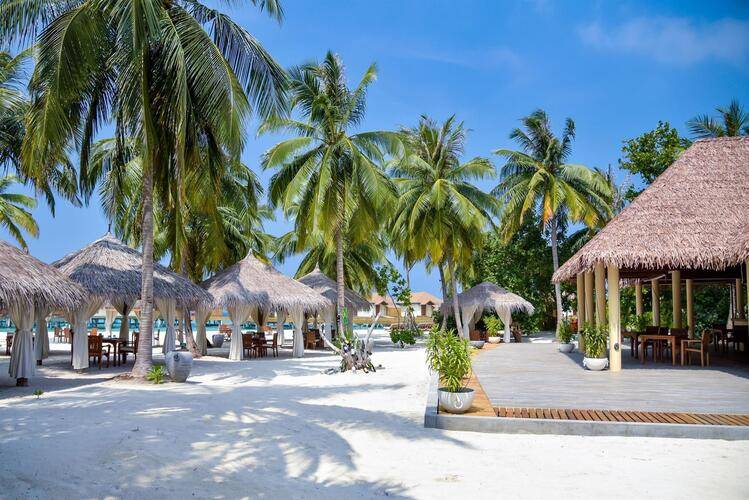 Reethi Faru Resort