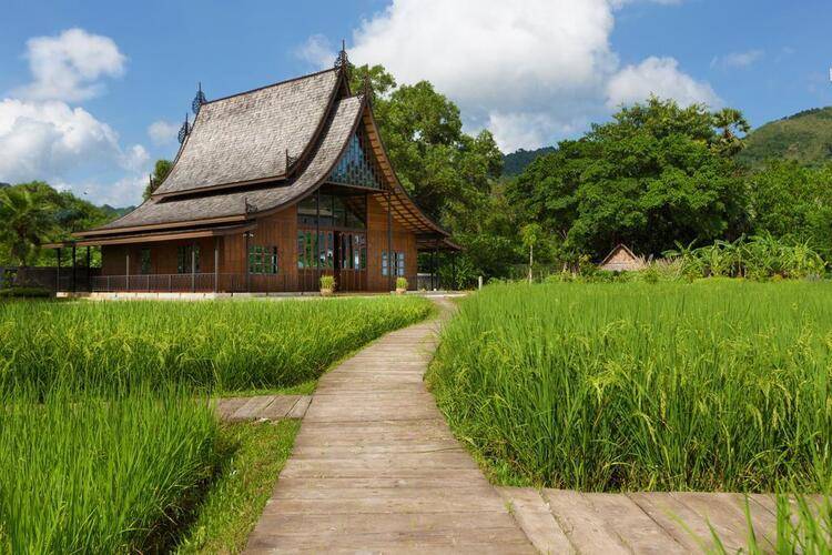 Naina Resort & Spa