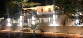 Beach House Hotel
