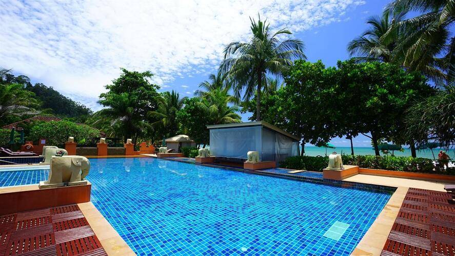 Baan Khaolak Resort