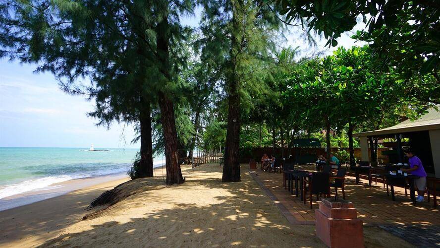 Baan Khaolak Resort