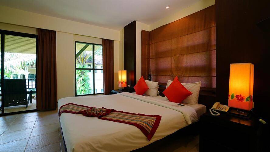 Baan Khaolak Resort