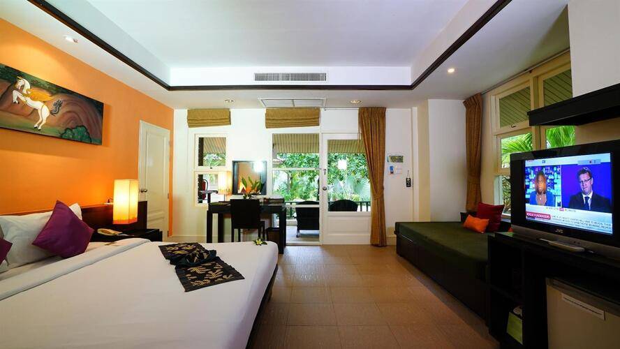 Baan Khaolak Resort