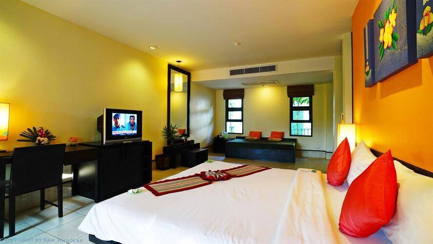 Baan Khaolak Resort