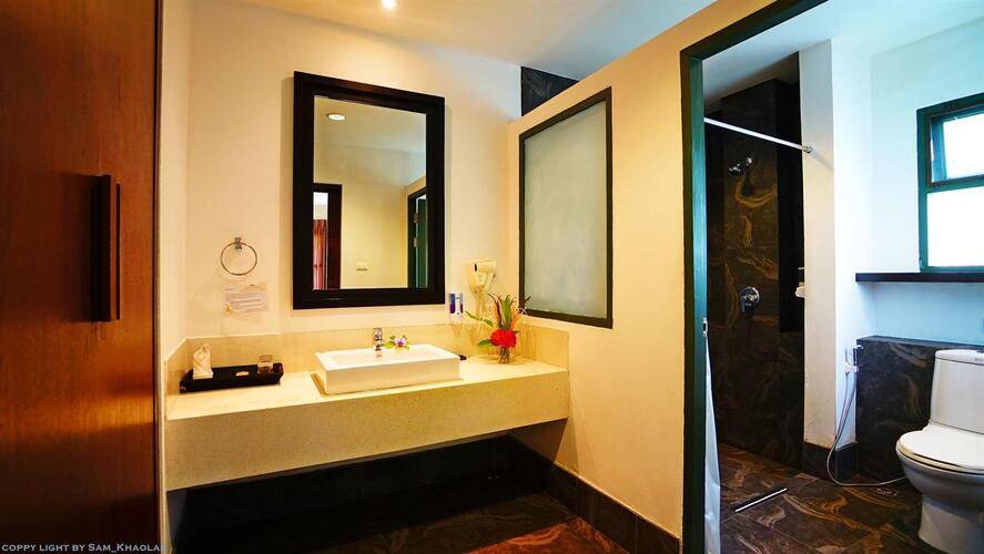 Baan Khaolak Resort