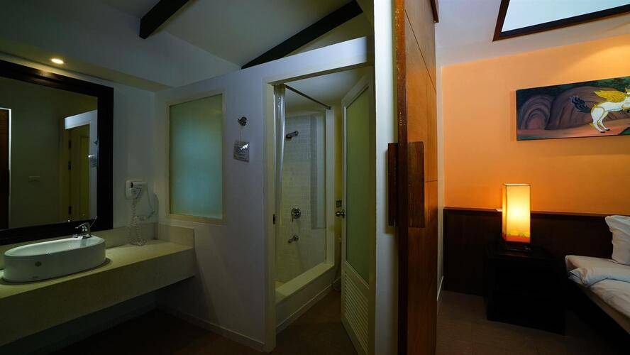 Baan Khaolak Resort