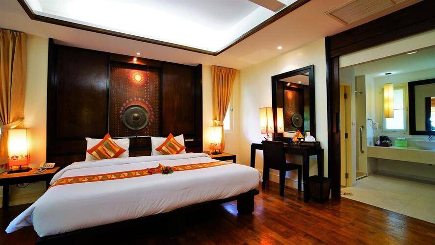Baan Khaolak Resort