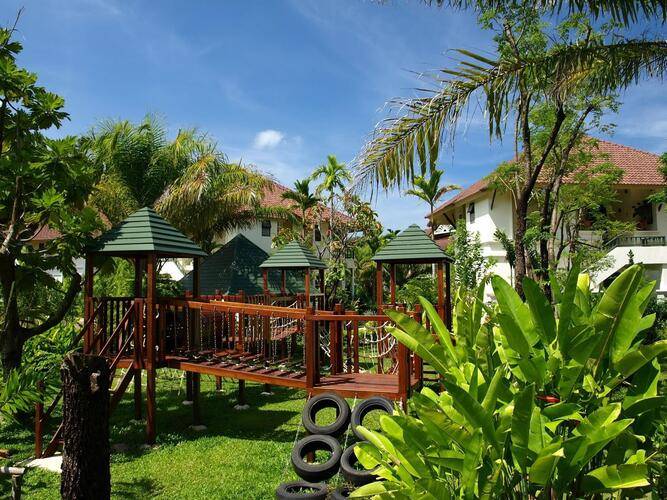 Baan Khaolak Resort