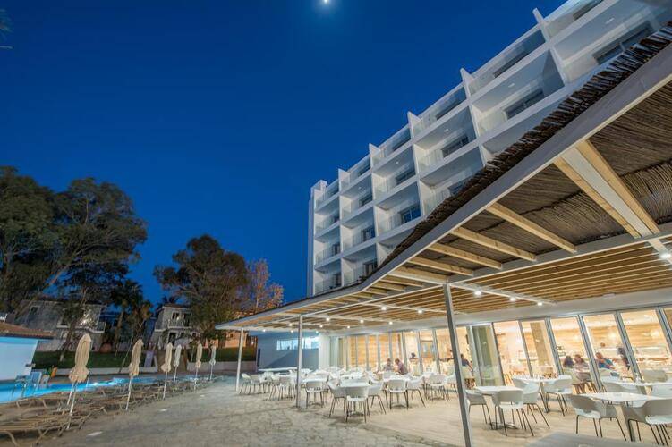 Narcissos Waterpark Resort