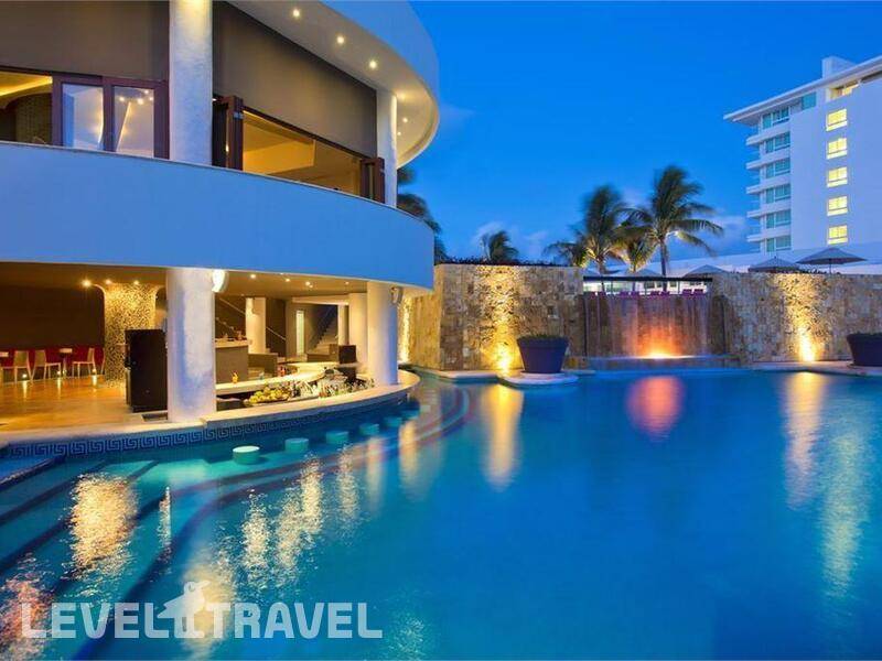 Фотография Altitude Tower By Krystal Grand Punta Cancun