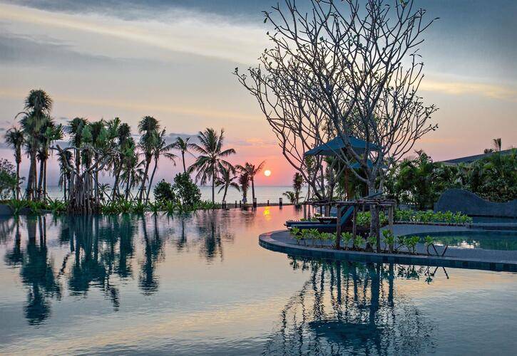 Le Meridien Khao Lak Resort & Spa (Ex. Bangsak Merlin Resort)