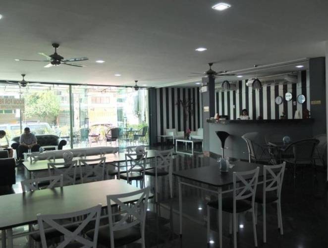 Chaplin Inn