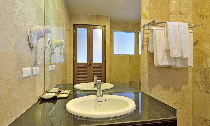 Lanta Sand Resort & Spa