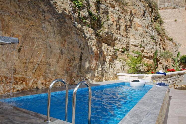 Archipelagos Residence Hotel
