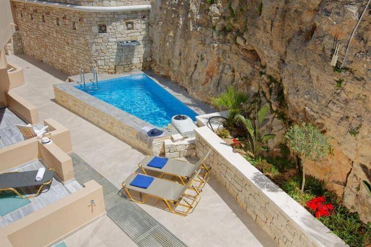 Archipelagos Residence Hotel