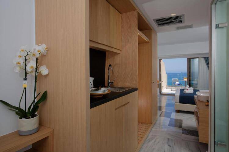 Archipelagos Residence Hotel
