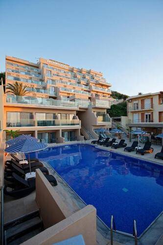 Archipelagos Residence Hotel