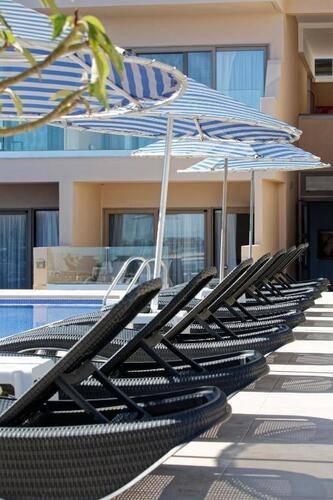Archipelagos Residence Hotel