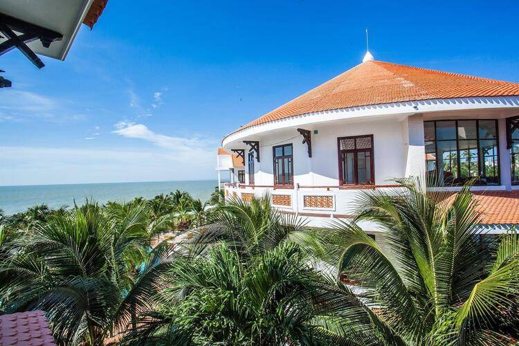 Pacific Beach Resort