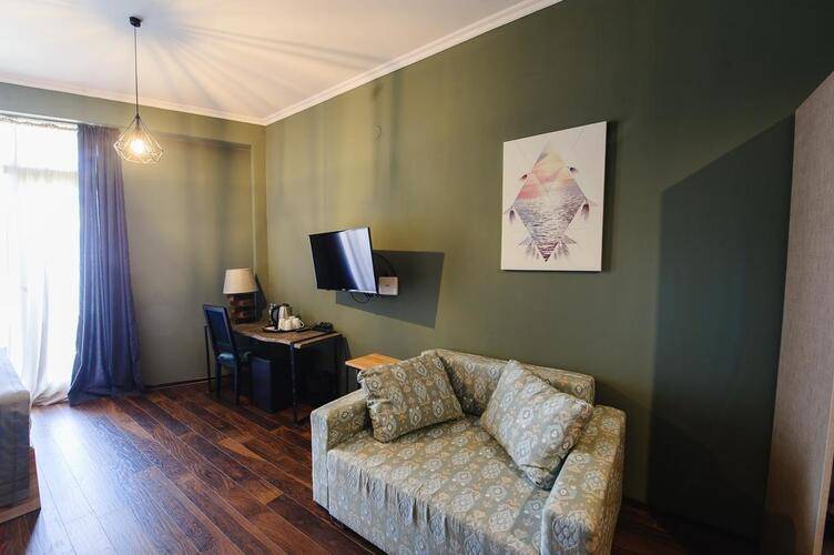 Boulevardside (Ex. Best Western Plus Batumi)