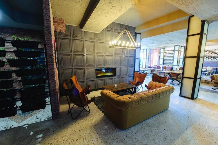 Boulevardside (Ex. Best Western Plus Batumi)