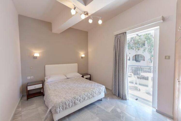 Tarra Apartments