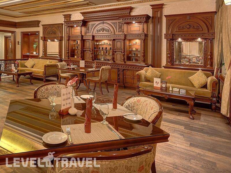 Фотография Royal Ascot Hotel