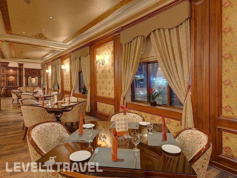 Фотография Royal Ascot Hotel