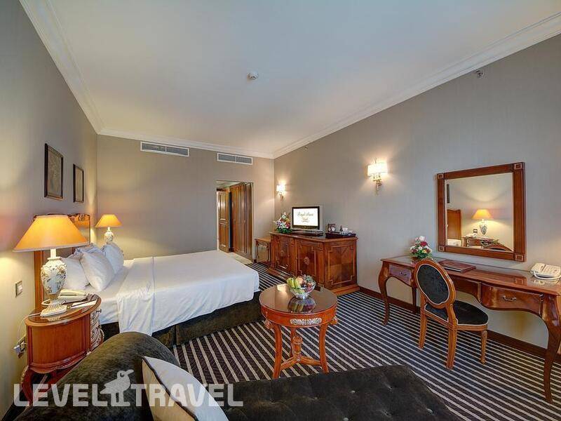 Фотография Royal Ascot Hotel
