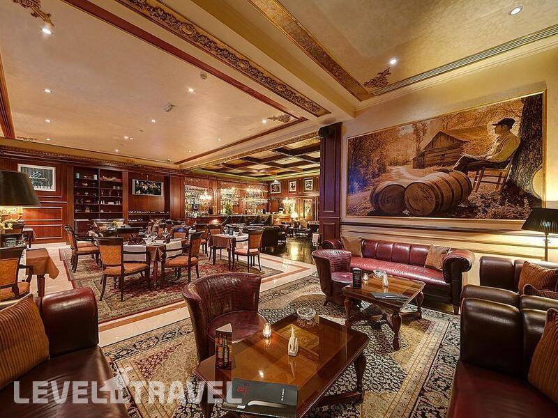 Фотография Royal Ascot Hotel